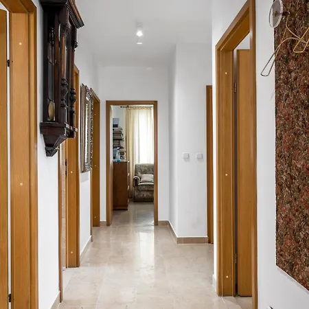 Sinjorina Leticia Apartmán *