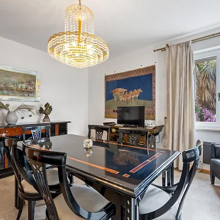 Sinjorina Leticia Apartmán Split