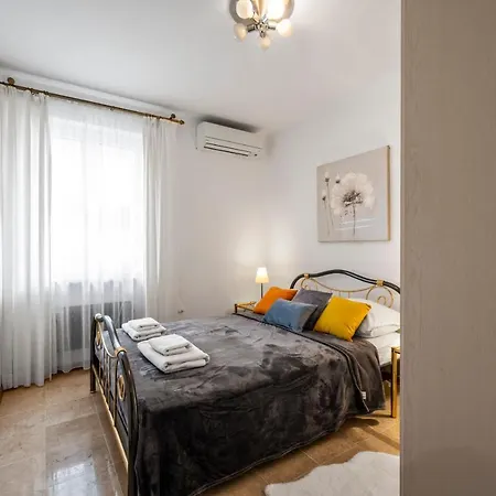 Apartament Sinjorina Leticia Split