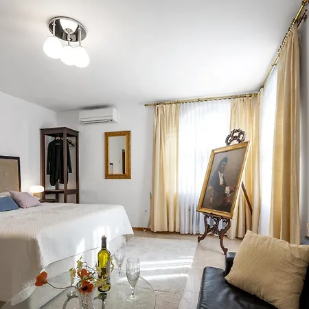 Sinjorina Leticia Apartament Split